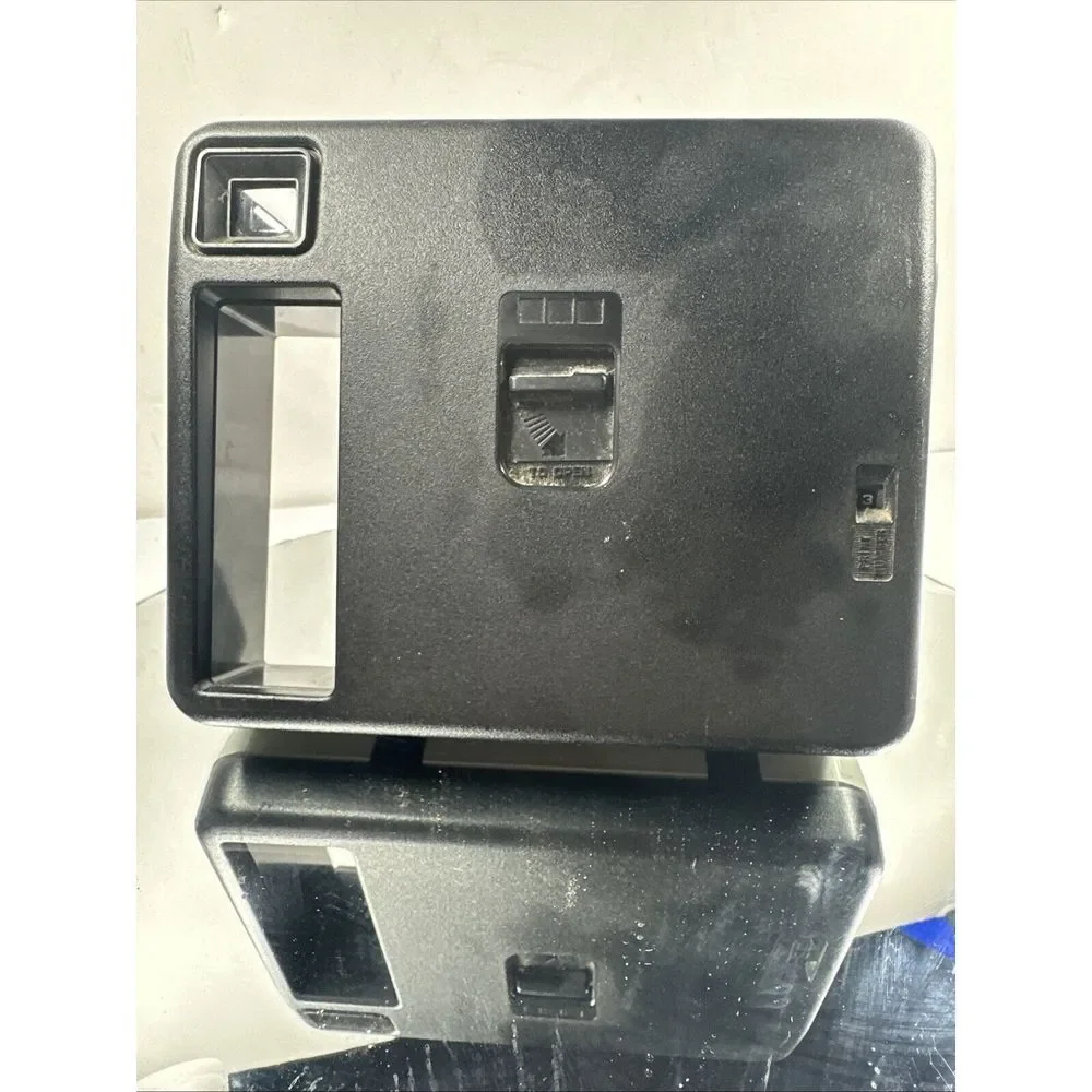 Vintage The Handle Kodak Instant Camera Untested‎